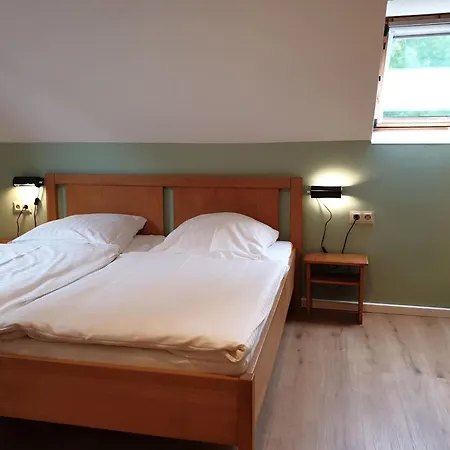 Holiday home 11 3 Schlafzimmer Nieheim